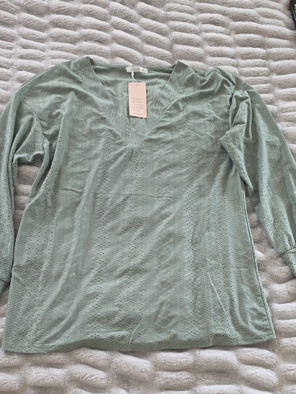 Women's Sage Eyelet V-Neck Long Sleeve Top